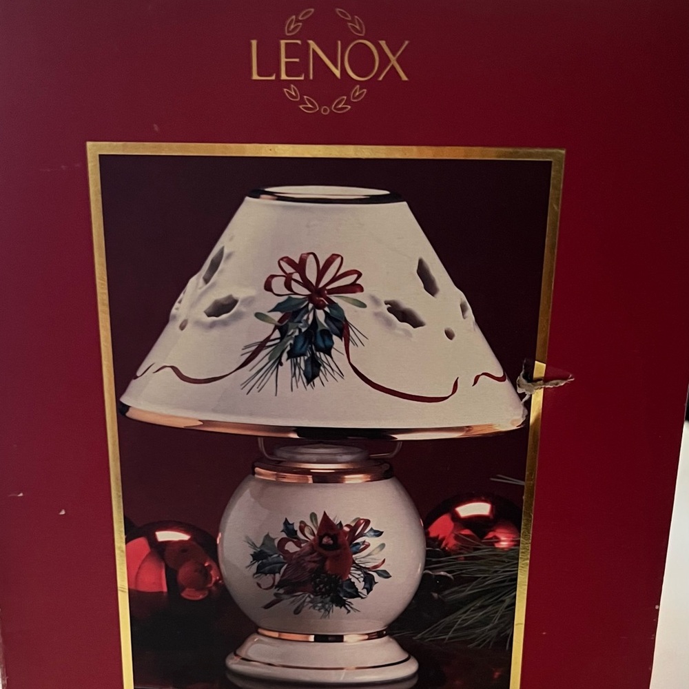 Festive White and Red Holiday Decor Lamp with Evergreen Patterns